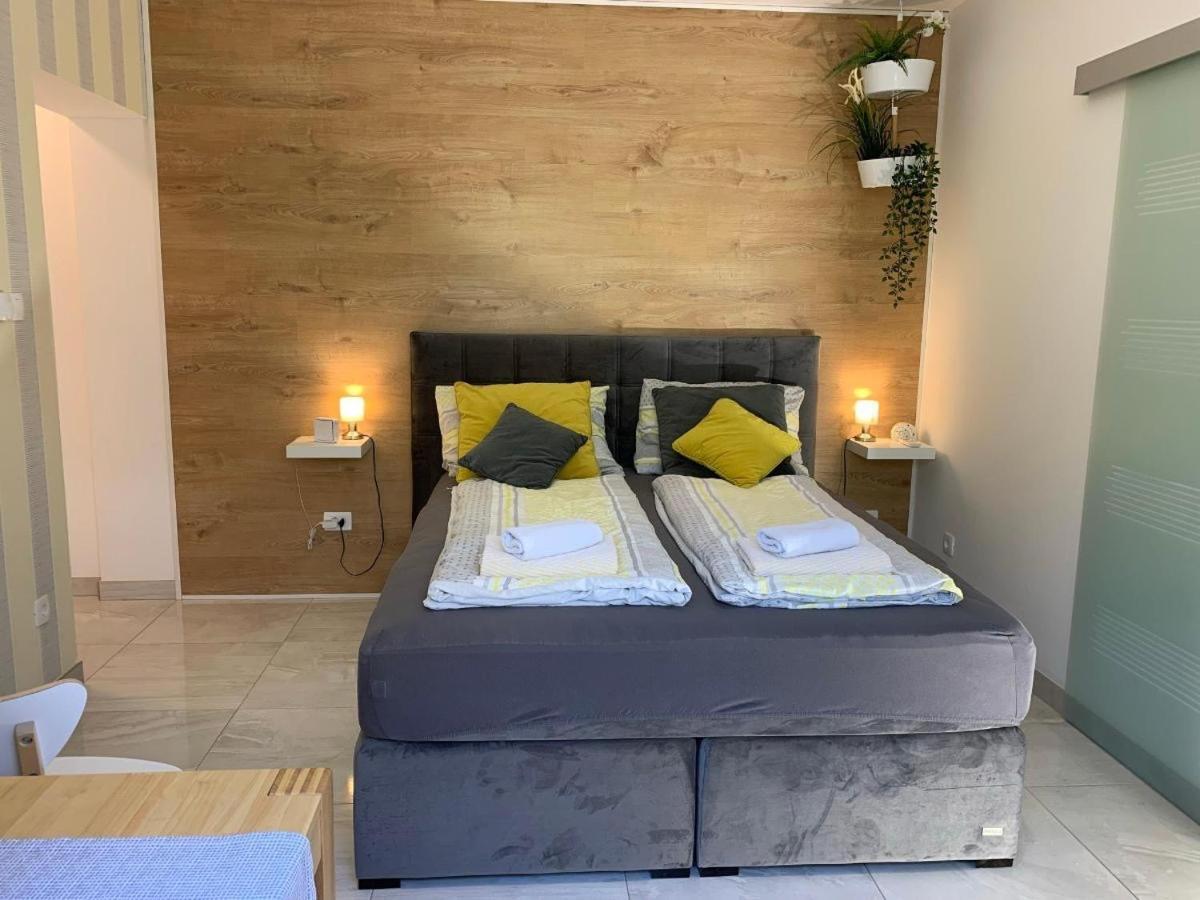 Studio Apartment Lucija Krk Town Exteriér fotografie